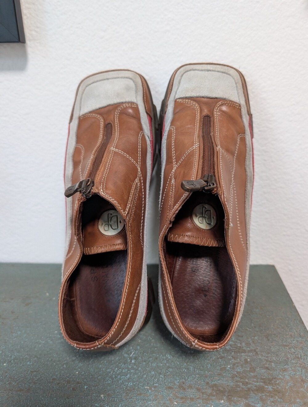 Donald J Pliner 103 AVIA Women Brown Tan Blue Red Zip Shoe Size 7M Made in Italy